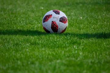 时代锐评｜世界杯“中场秀”比冠军还抢戏？FIFA的算盘，全世界都听见了（配图示意）